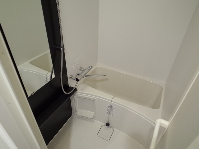 バス・シャワールーム　バスルーム