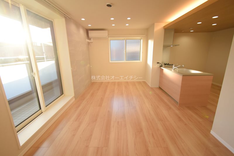 居室・リビング　建築中のため参考写真です