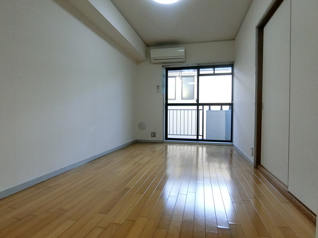 居室・リビング　★南向きのリビング★