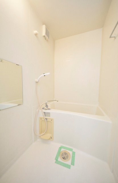 バス・シャワールーム　バスルーム