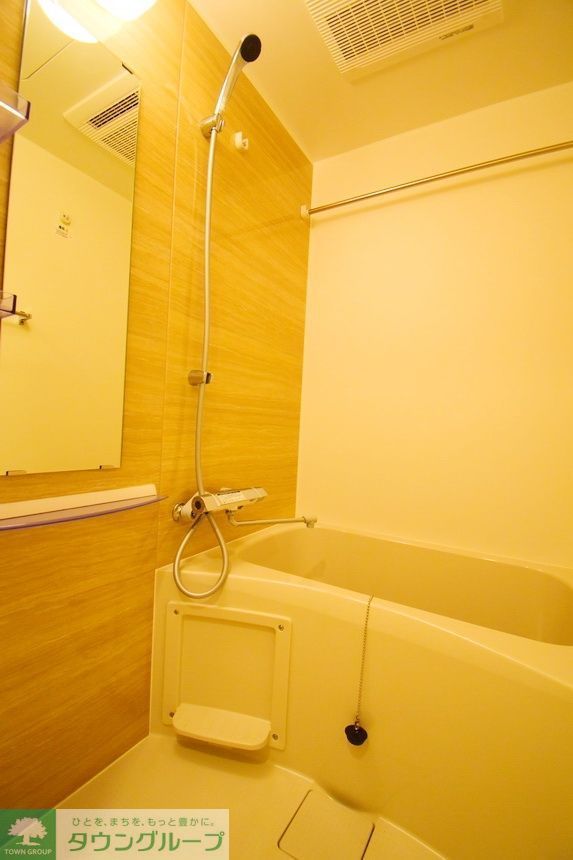 バス・シャワールーム　同物件別部屋写真