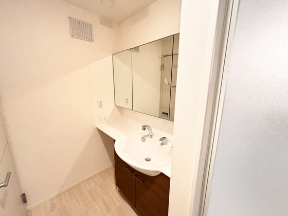 洗面設備　洗髪洗面化粧台