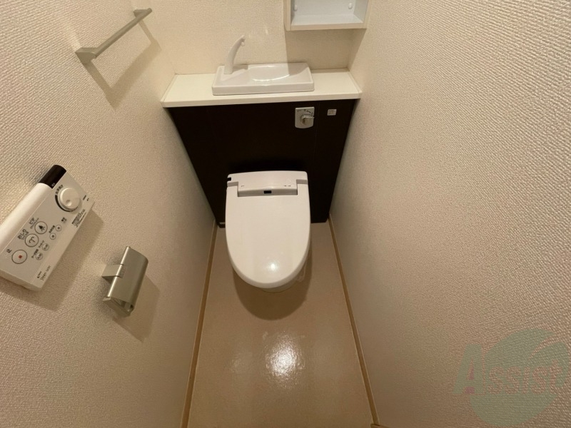 トイレ　トイレです。ウォシュレット付を探している方、おすすめです。