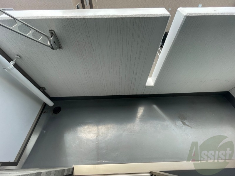 バルコニー　バルコニーです。洗濯物を干したり一息ついたりできますね！