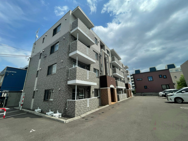 建物外観　札幌市北区北２２条西「フーレビラ」