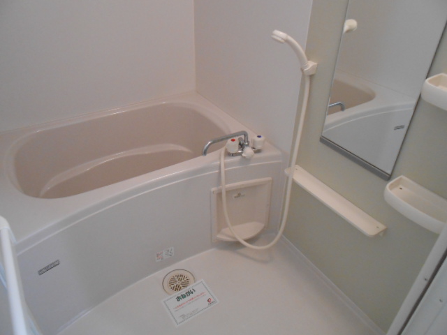 バス・シャワールーム　バス・トイレ各独立