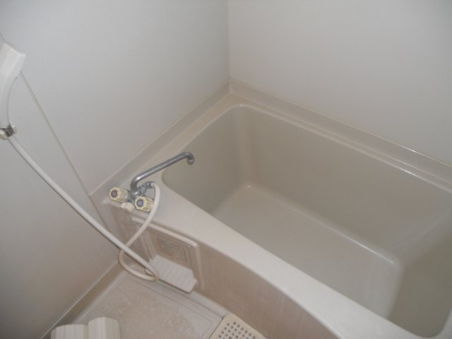 バス・シャワールーム　別号室参考写真です。現況優先となります。