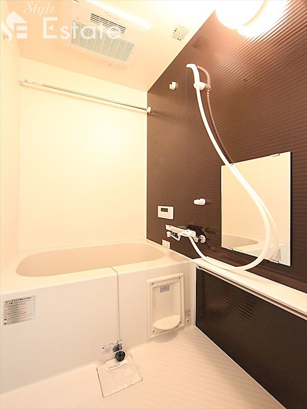 バス・シャワールーム　バスルーム