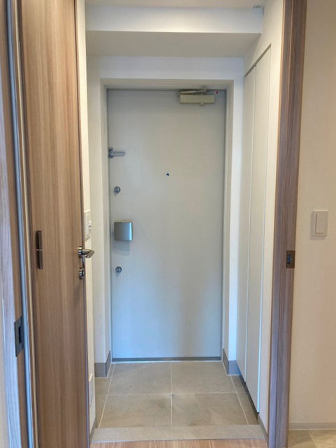 玄関　※写真は同タイプ住戸です。