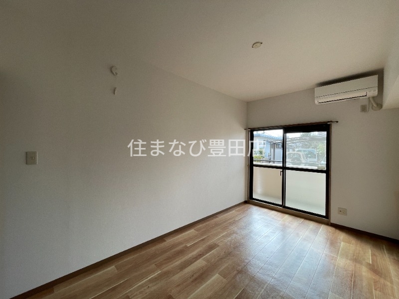 居室・リビング　同型別部屋写真