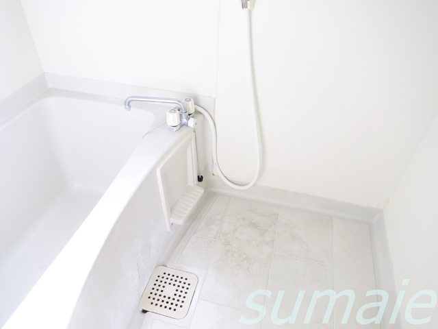 バス・シャワールーム　広い浴槽です！