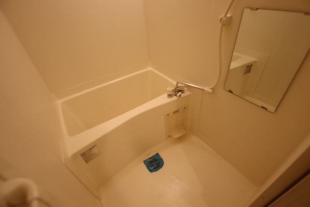 バス・シャワールーム　※別室の参考写真の為、現況優先です。