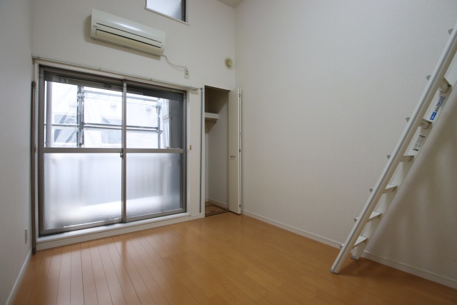 居室・リビング　※別室の参考写真の為、現況優先です。