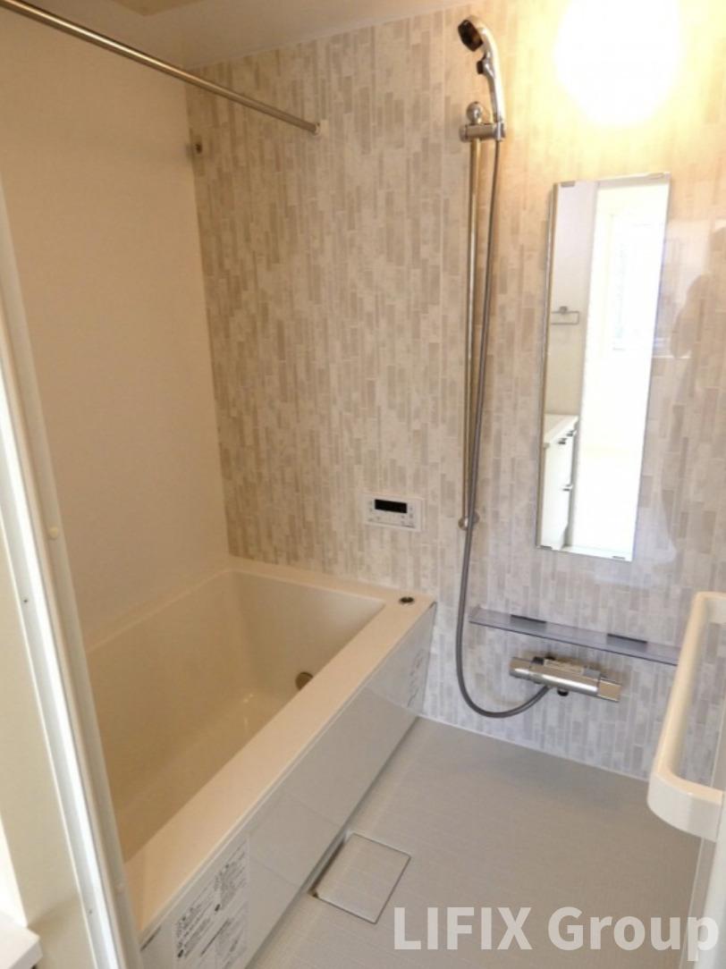 バス・シャワールーム　風呂