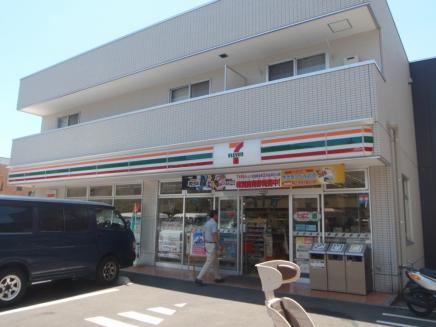 コンビニ　セブンイレブン世田谷千歳台5丁目店（コンビニ）まで86m