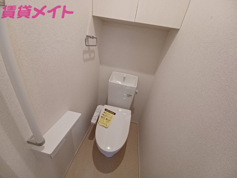 トイレ　同型参考写真