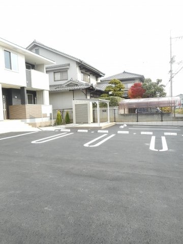 駐車場　駐車場