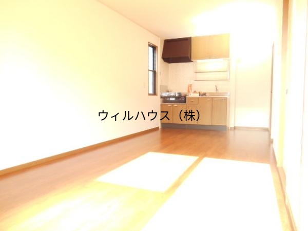 居室・リビング　室内きれいです！