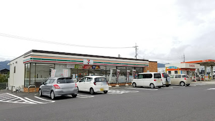 コンビニ　セブン－イレブン　出雲白枝町店（コンビニ）まで600m