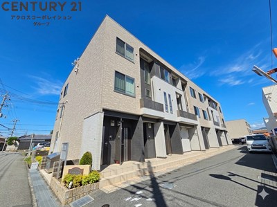 建物外観　敷地内に駐車場があります！