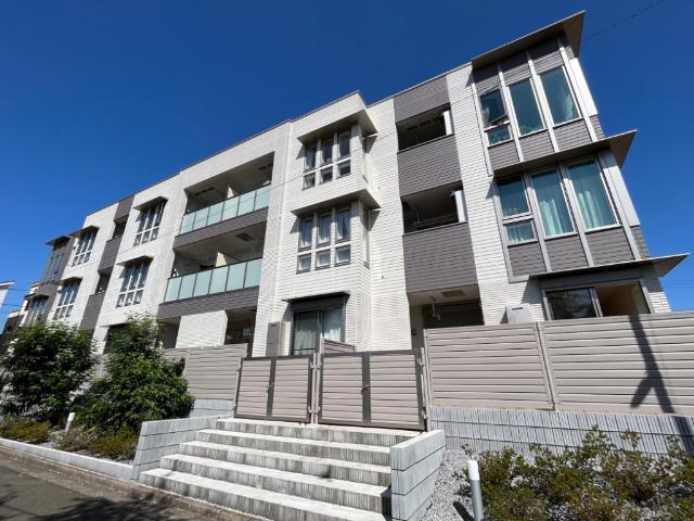 建物外観　外観写真（昼）