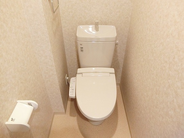 トイレ　ウォシュレット！