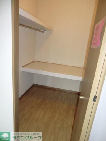 収納　ウォークインクローゼット