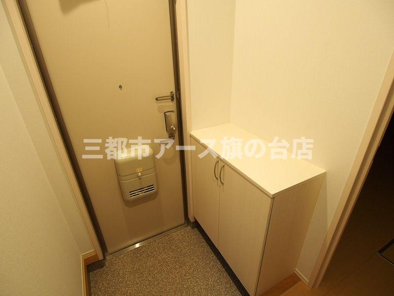 玄関　ルミナス　は三都市アース中延店へお任せください！　ご内覧可能