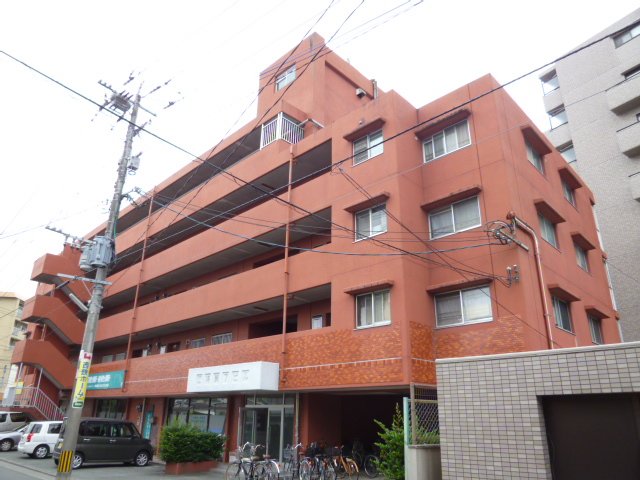 エントランス　ゆとりのあるエントランスです
