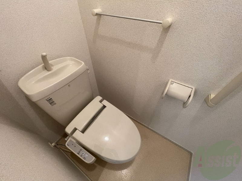 トイレ　トイレはウォシュレット機能付き。シャワートイレは日本の宝。