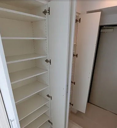 玄関　シューズボックス