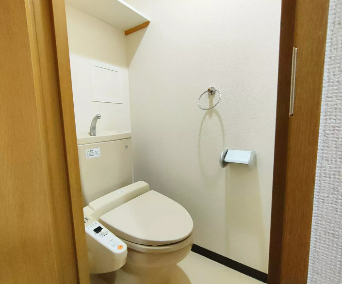 トイレ　※別部屋の参考写真です。