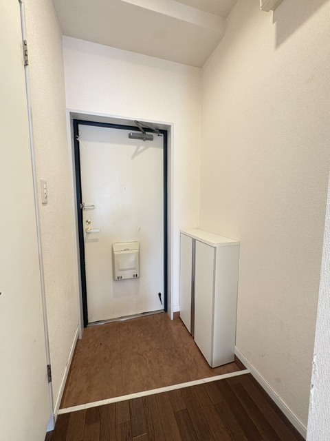 玄関　別部屋参考写真です