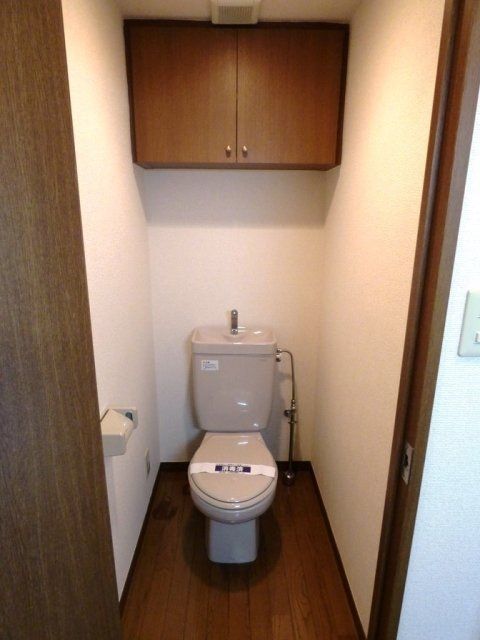 トイレ　トイレ