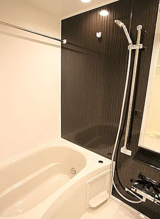 バス・シャワールーム　別部屋の画像を使用しております。