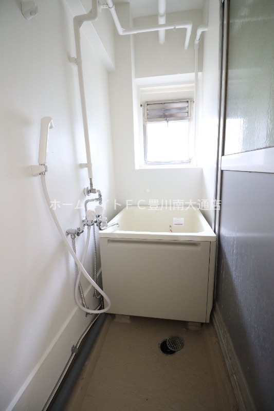 バス・シャワールーム　同型別部屋写真
