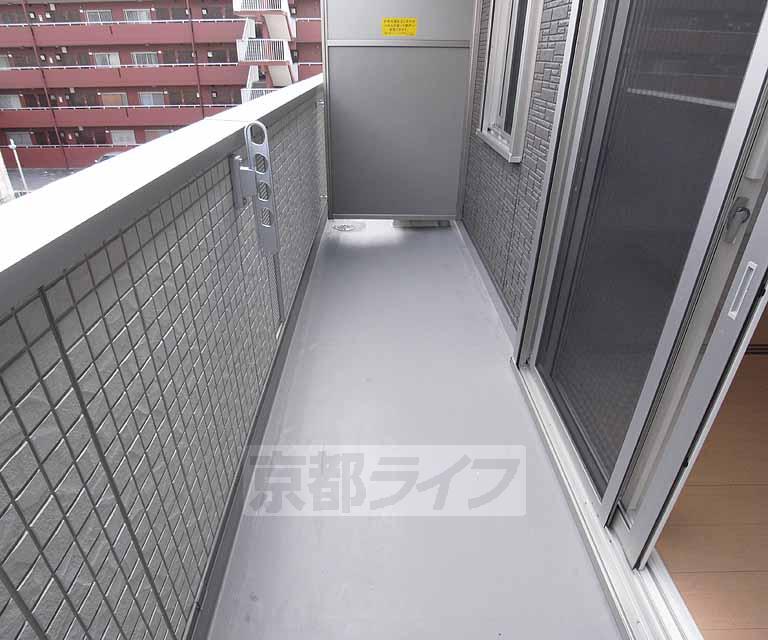 バルコニー　広めのベランダです。