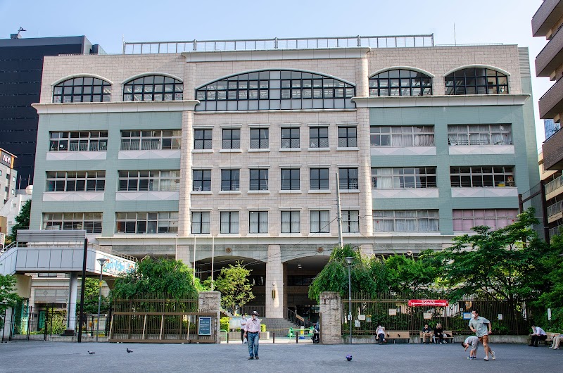 幼稚園・保育園　千代田区立昌平幼稚園（幼稚園・保育園）まで330m