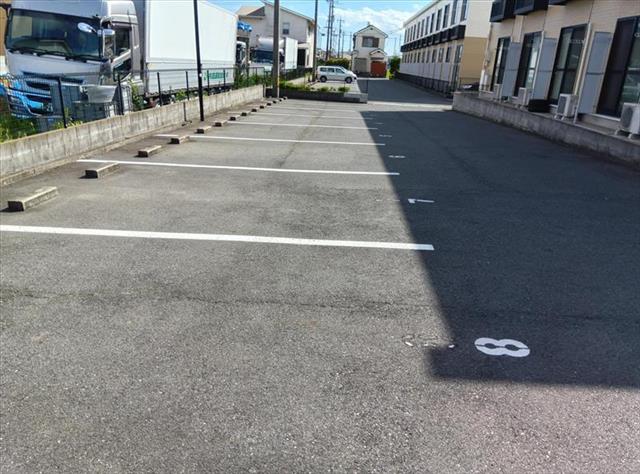 駐車場　駐車場