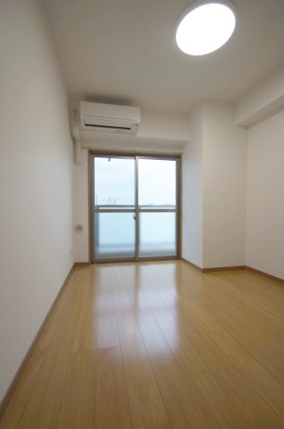 居室・リビング　洋室6帖のお部屋です。