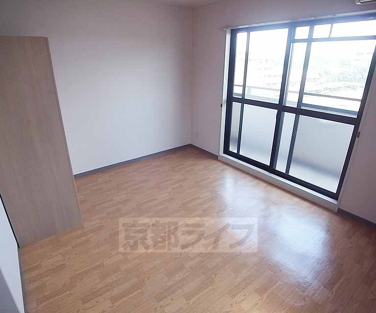 居室・リビング　キレイな洋室のお部屋です・