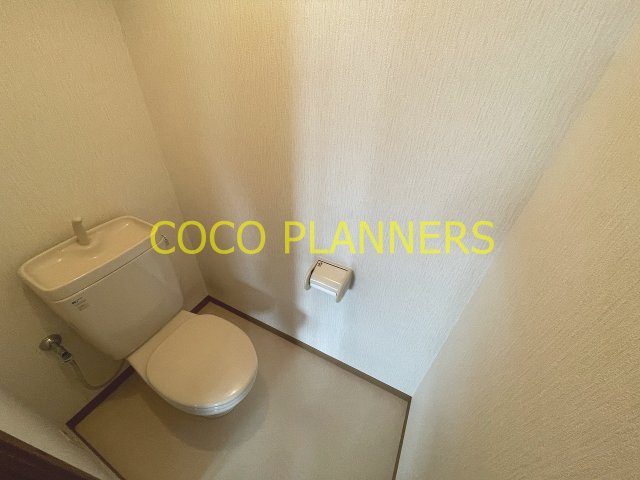 トイレ　※別号室の写真です。現況優先となります。