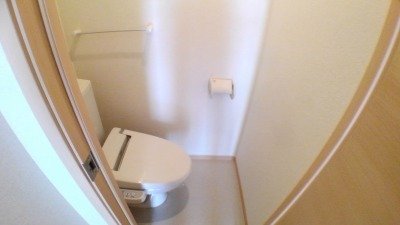 トイレ　清潔感のあるトイレです