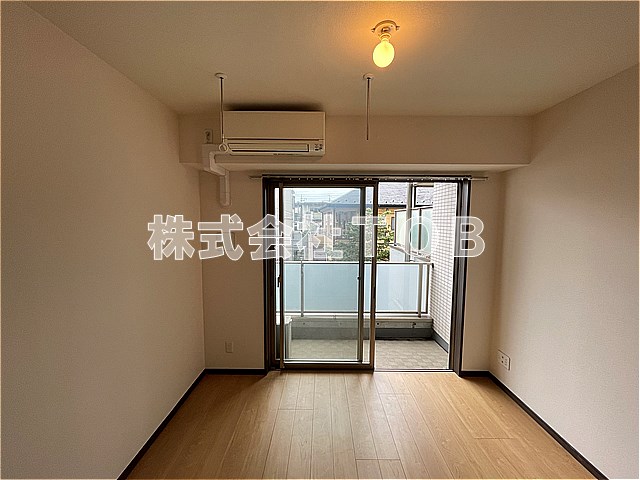 その他設備　エアコン　室内物干し※クリーニング中の写真※