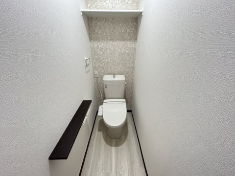 トイレ　※写真は類似物件です。