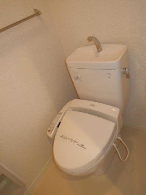 トイレ　イメージ写真（他部屋の写真です）