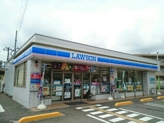 コンビニ　ローソン 高知一宮店（コンビニ）まで320m