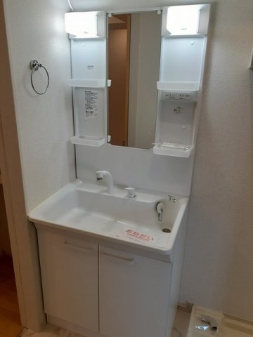 洗面設備　脱衣スペースもあります