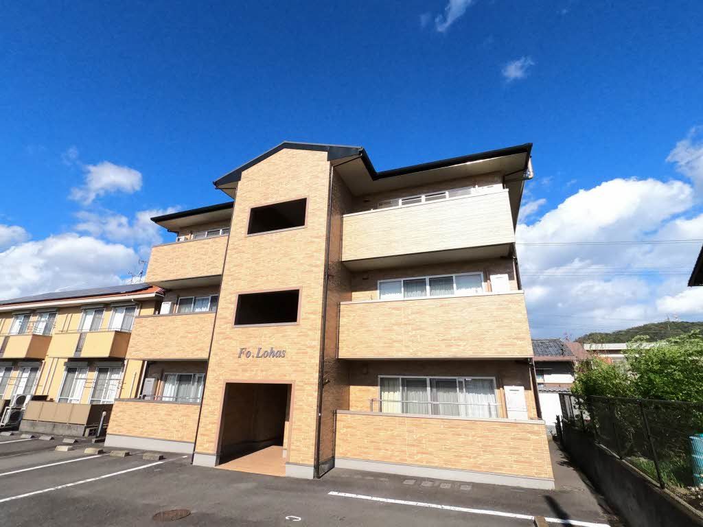 建物外観　下岡撮影