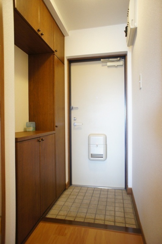 玄関　図面と現状に相違がある場合には現状を優先